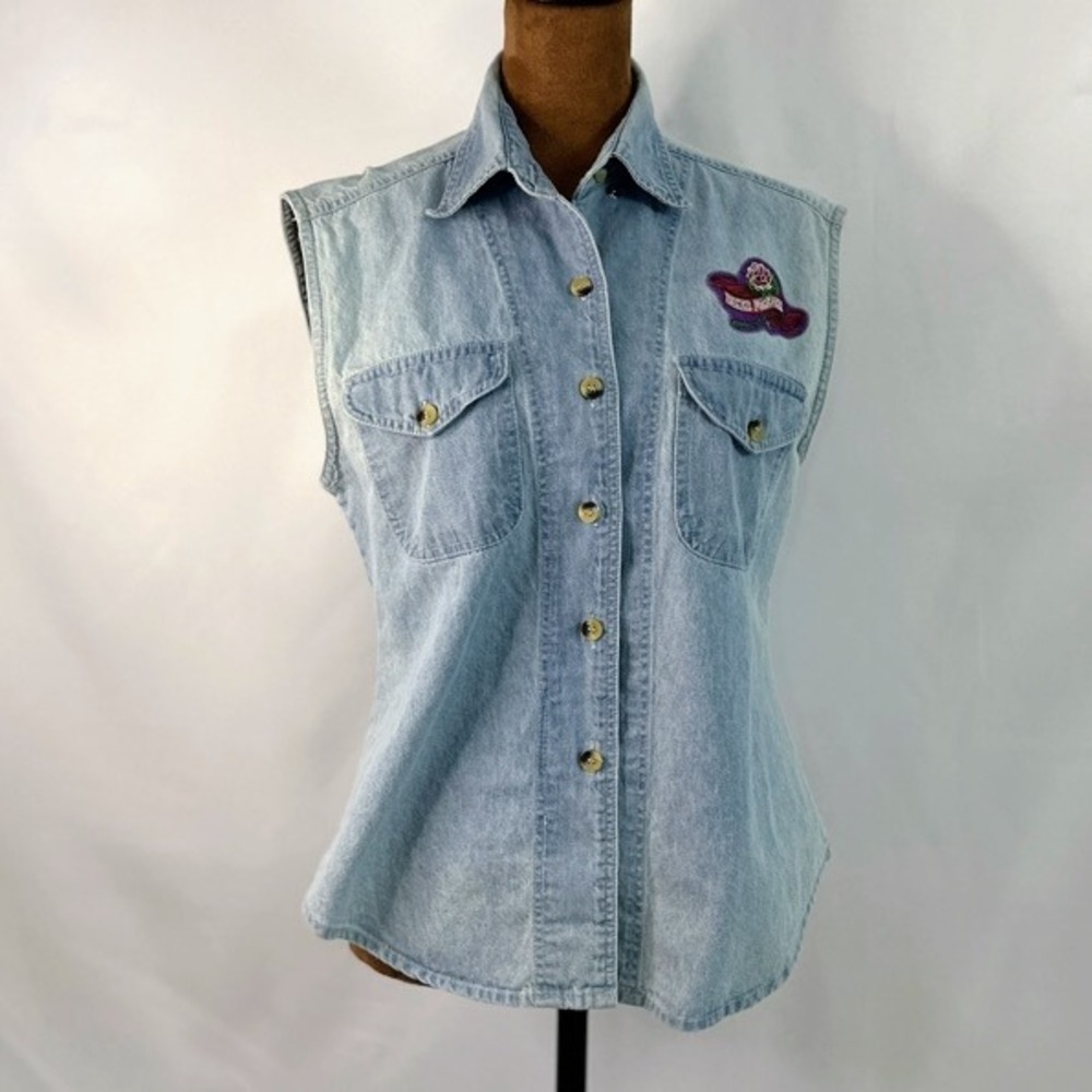 Biker Forever Sleeveless Denim Shirt vintage Medium Light Wash Blue Rose Graphic